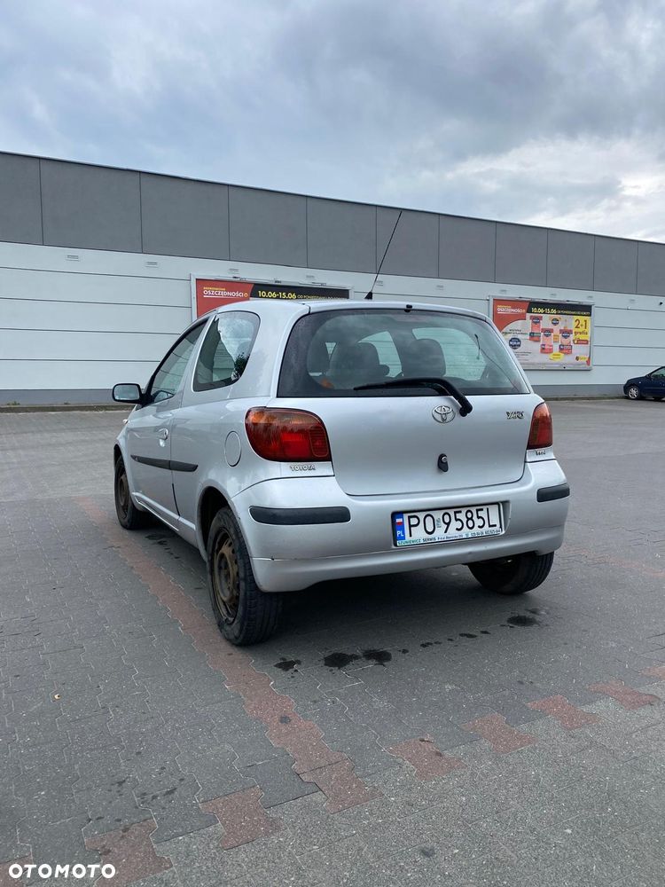 Toyota Yaris 1.3 Blue - 25