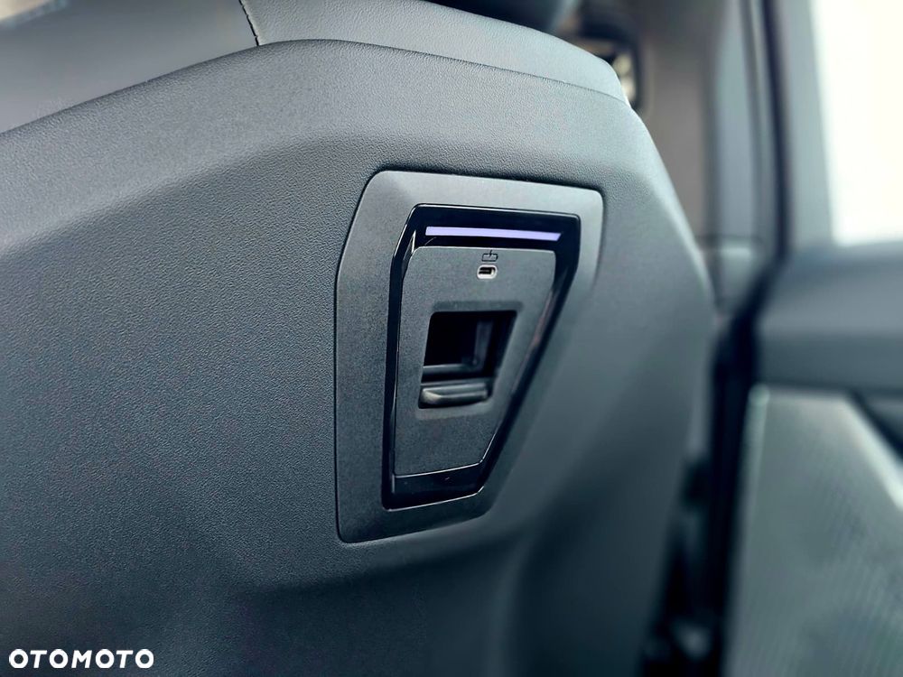 BMW Seria 5 530e xDrive PHEV - 35