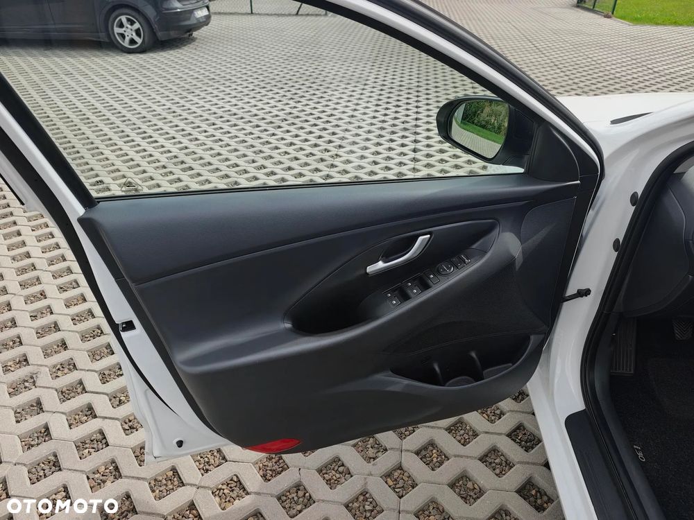 Hyundai i30 1.5 T-GDI 48V Smart - 16
