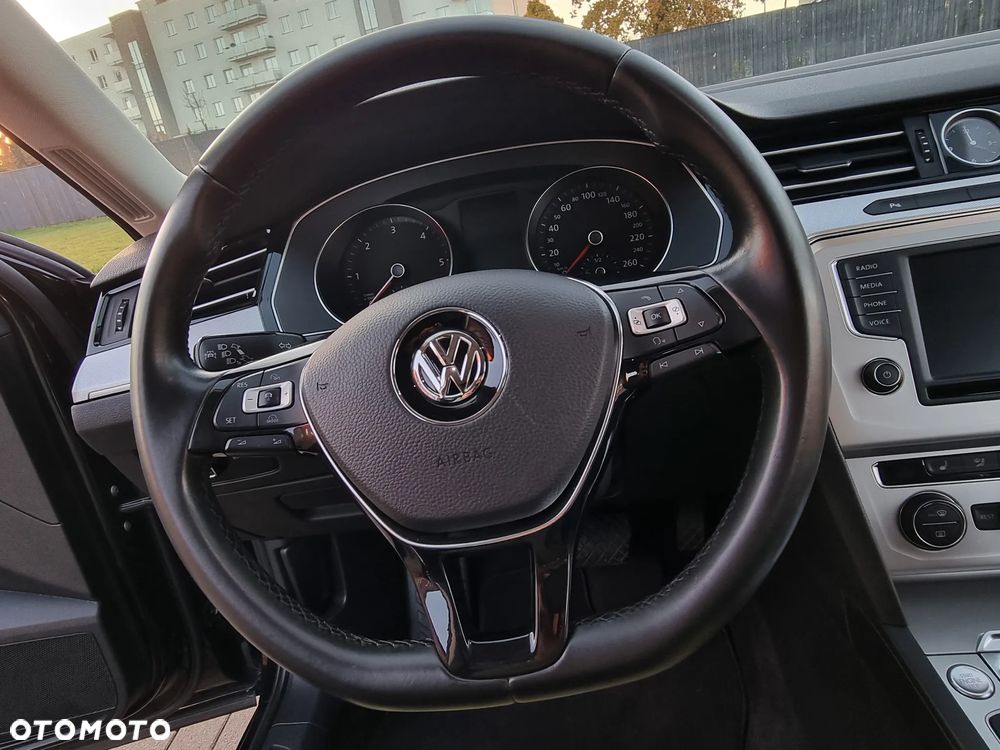 Volkswagen Passat 2.0 TDI BMT 4Mot Highline DSG - 35