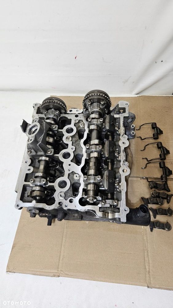 GŁOWICA SILNIKA BMW 1.5 BENZYNA 86266970500 - 2