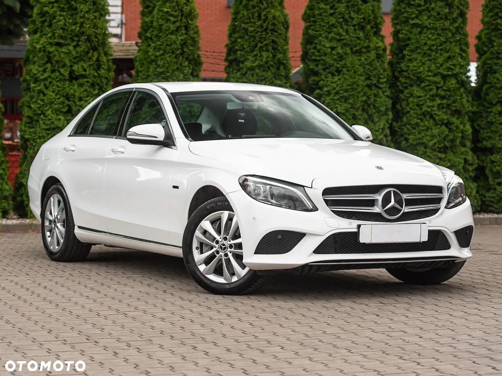 Mercedes-Benz Klasa C 300 e 4Matic 9G-TRONIC Edition Avantgarde - 1