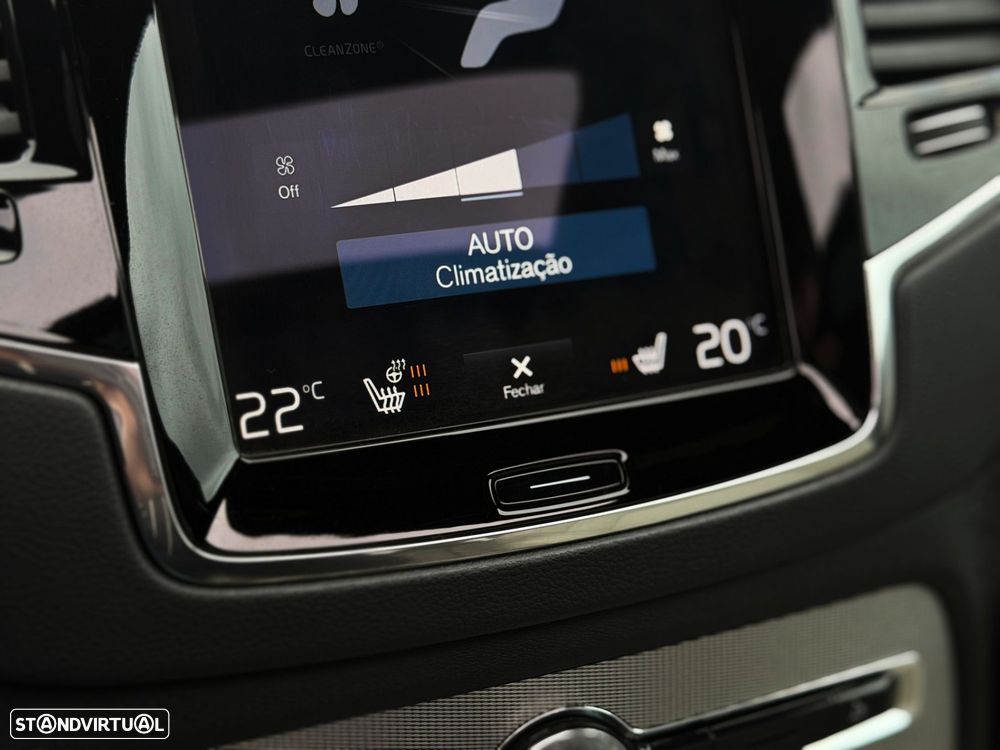 Volvo XC 90 2.0 T8 PHEV R-Design AWD - 35