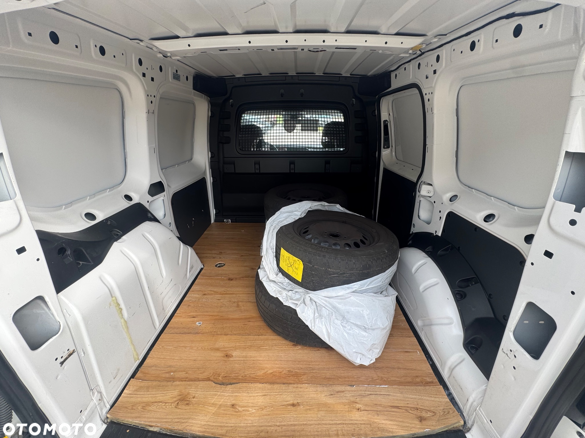 Volkswagen Caddy 2.0 TDI Trendline - 29
