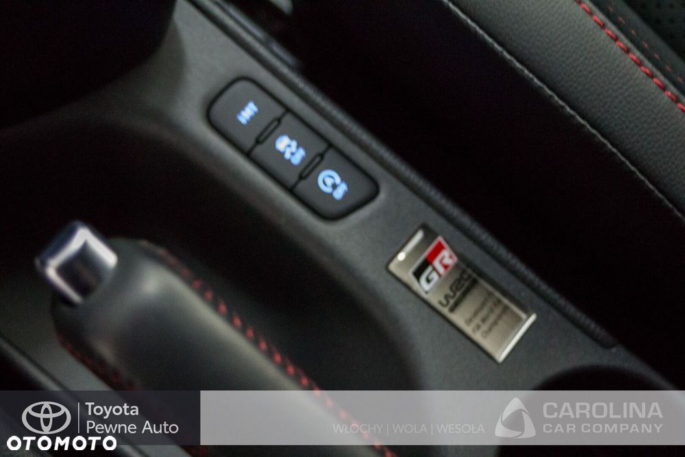Toyota Yaris - 10
