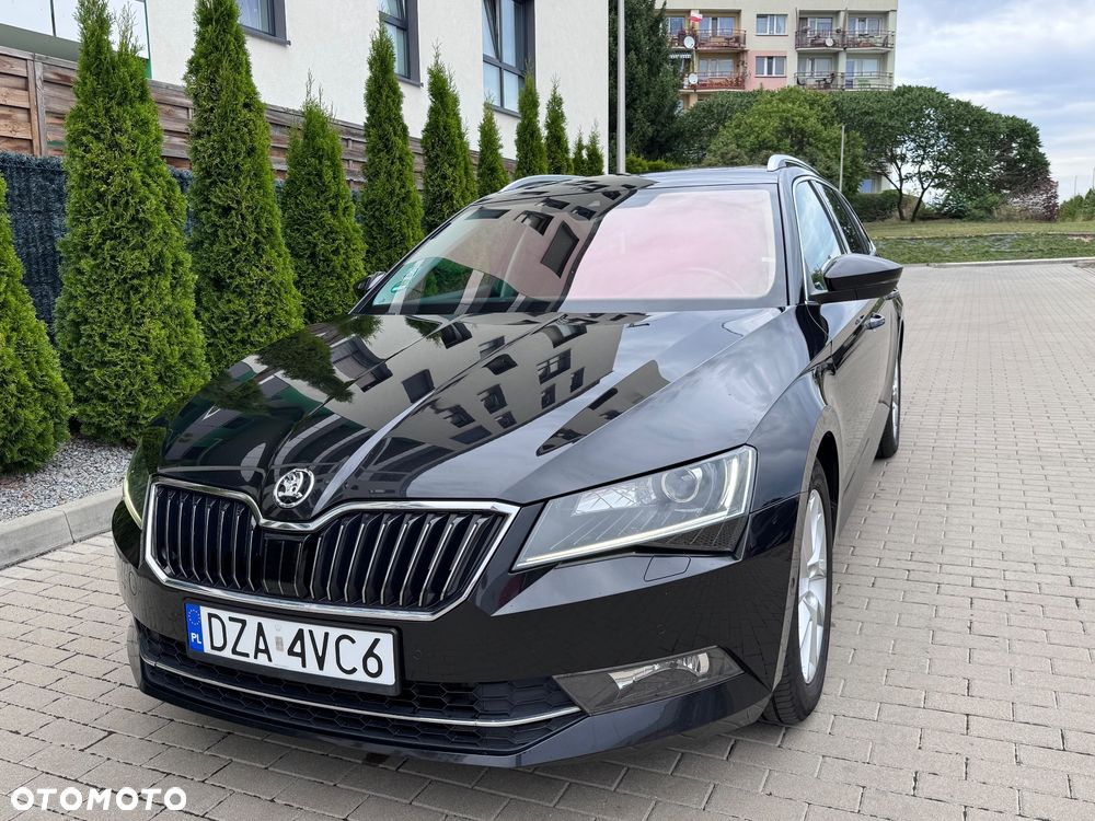 Skoda Superb 2.0 TDI L&K DSG - 25