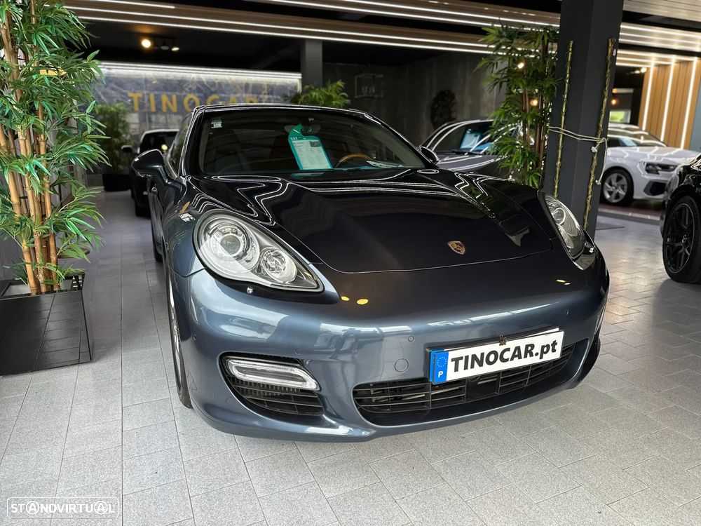 Porsche Panamera Turbo PDK - 3