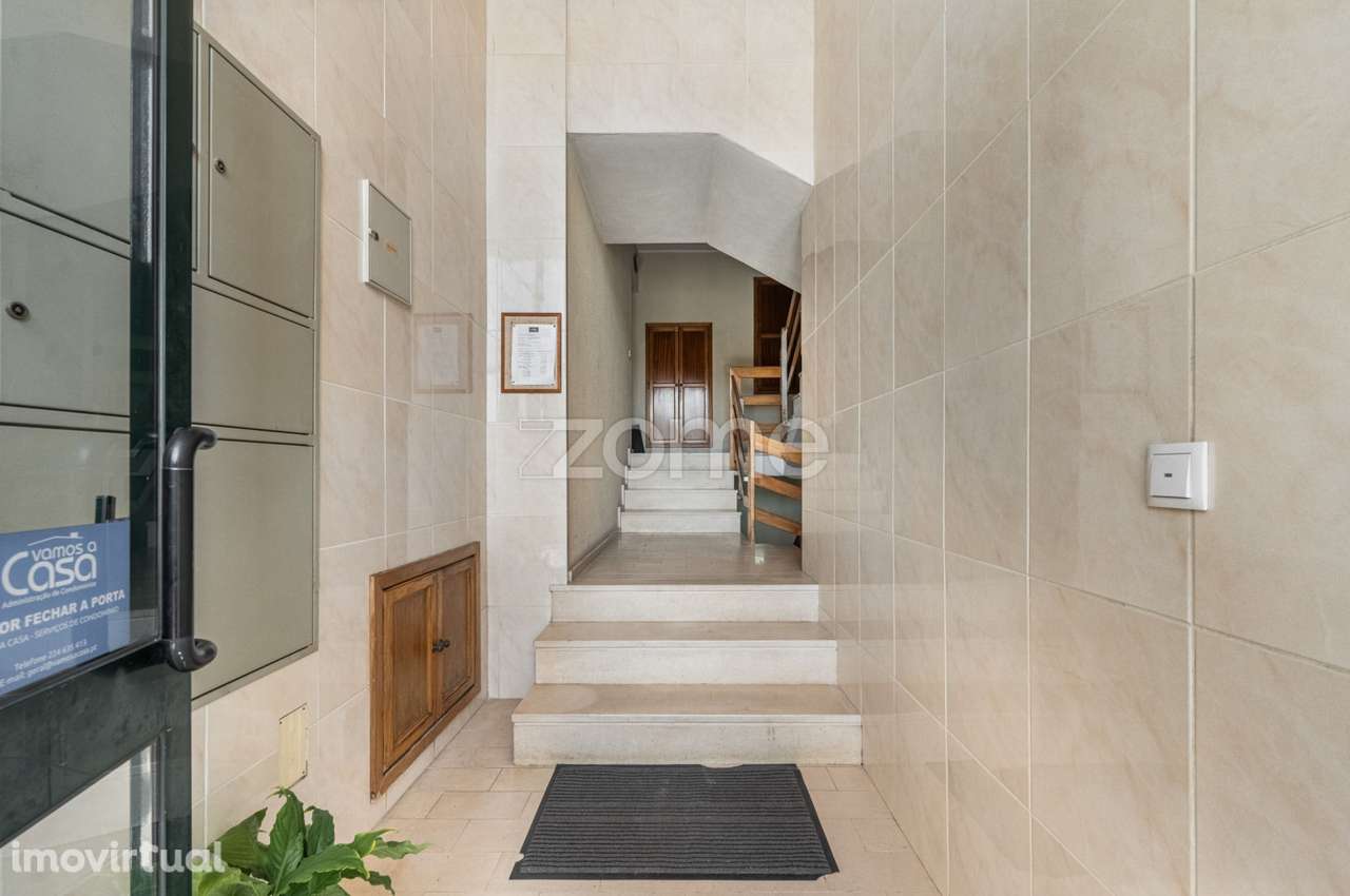 Apartamento T2 Renovado em Fânzeres - Grande imagem: 4/24