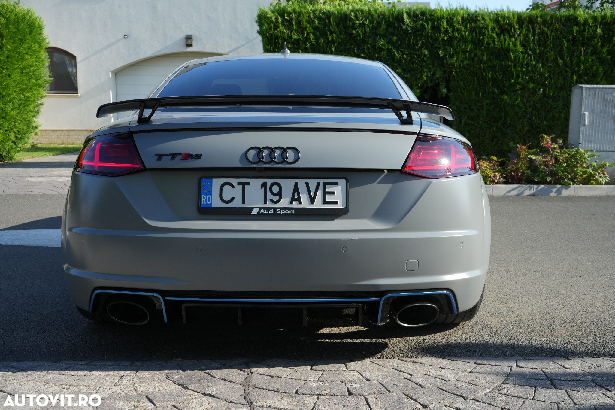 Audi TT RS - 4