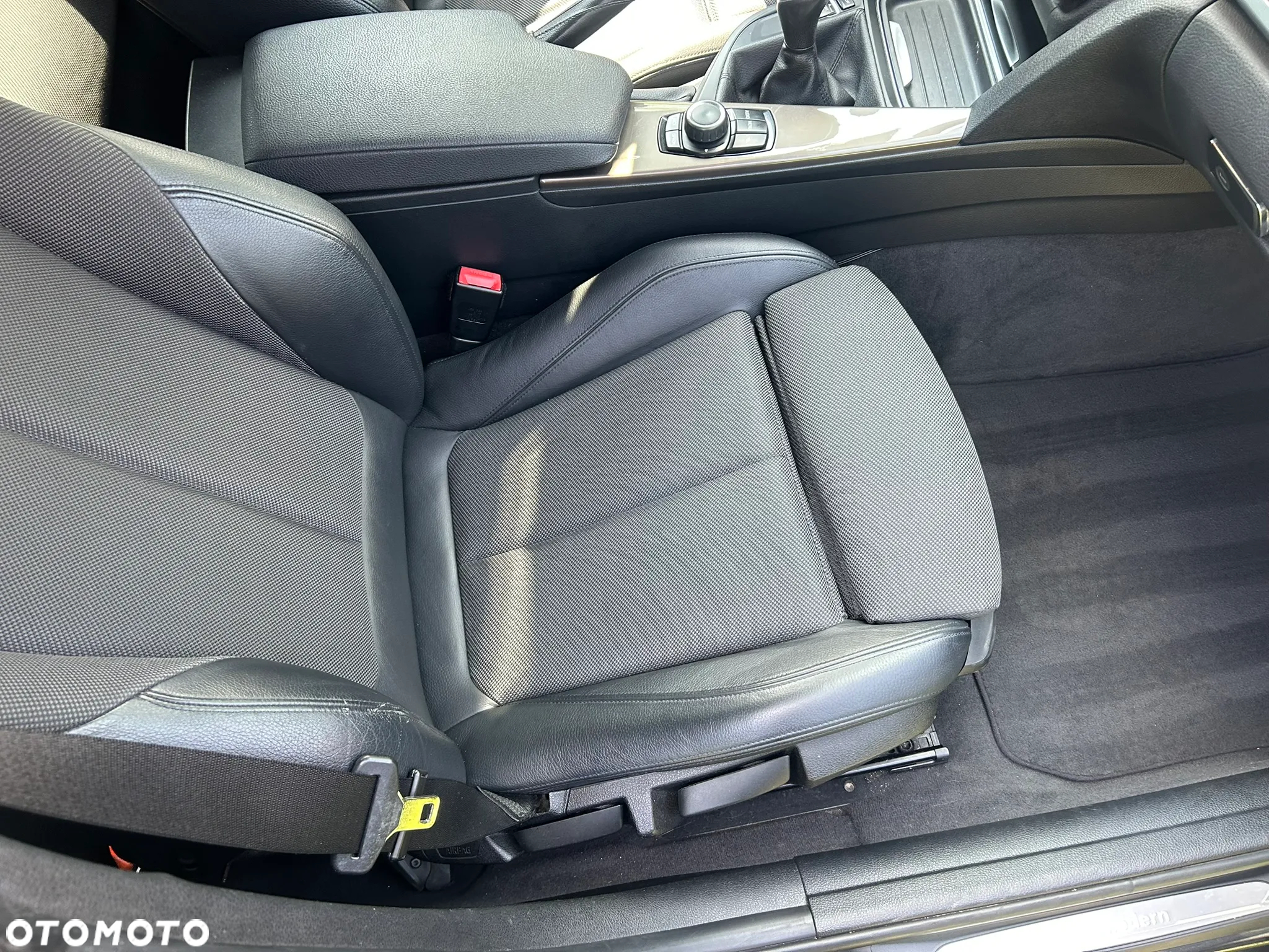 BMW Seria 3 318d Modern Line - 12
