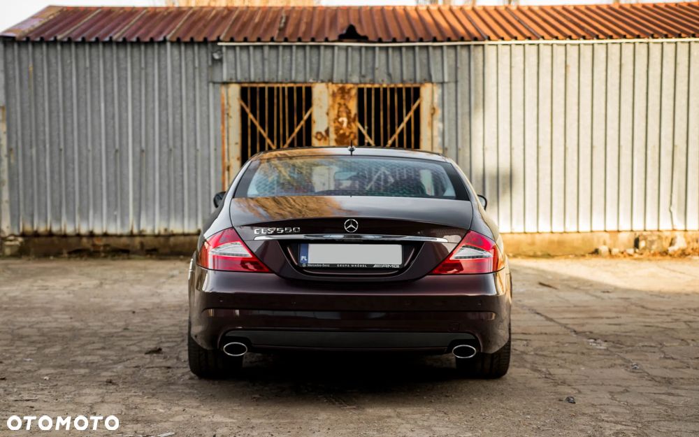Mercedes-Benz CLS - 24