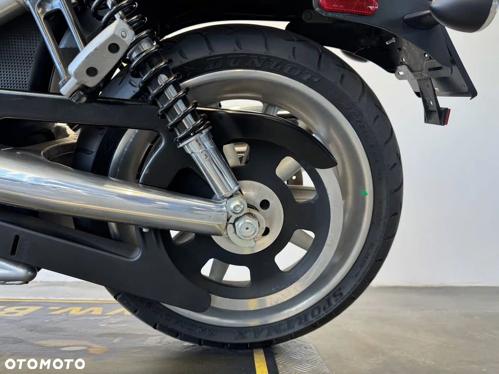 Harley-Davidson V-Rod Street Rod - 25