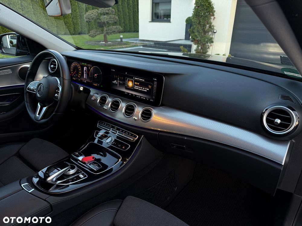 Mercedes-Benz Klasa E 300 de 9G-TRONIC Avantgarde - 36