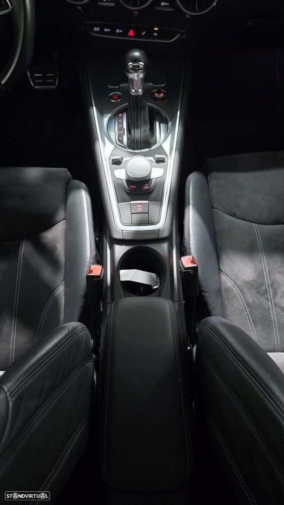 Audi TT Coupé 2.0 TFSI quattro S-line S tronic - 24