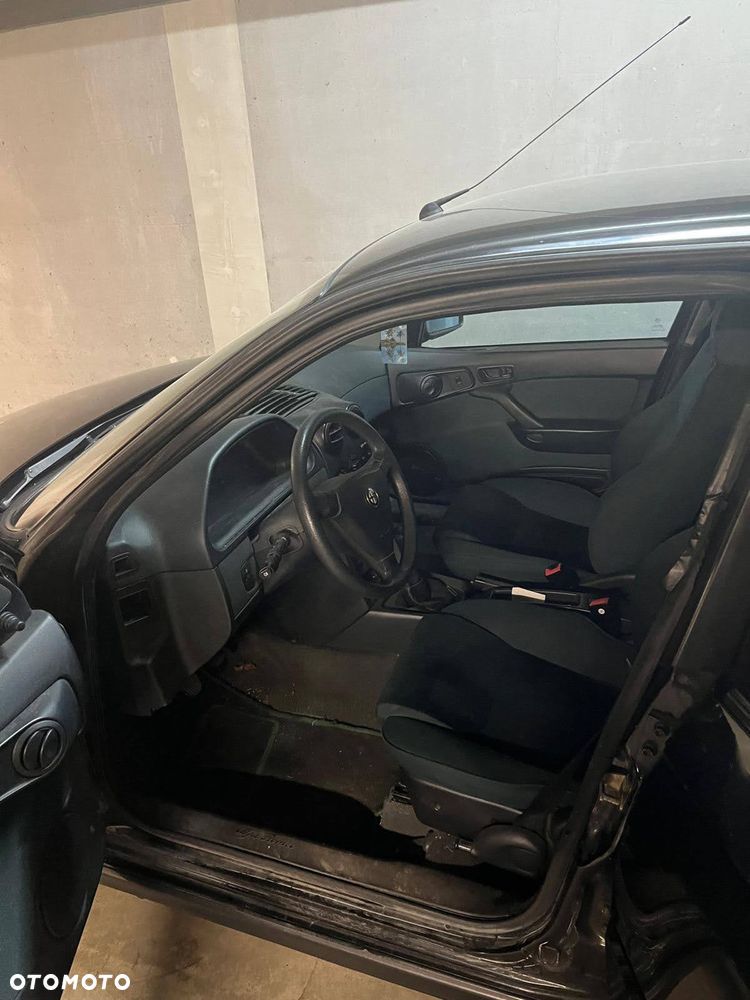 Alfa Romeo 146 1.4 TSpark 16v - 3