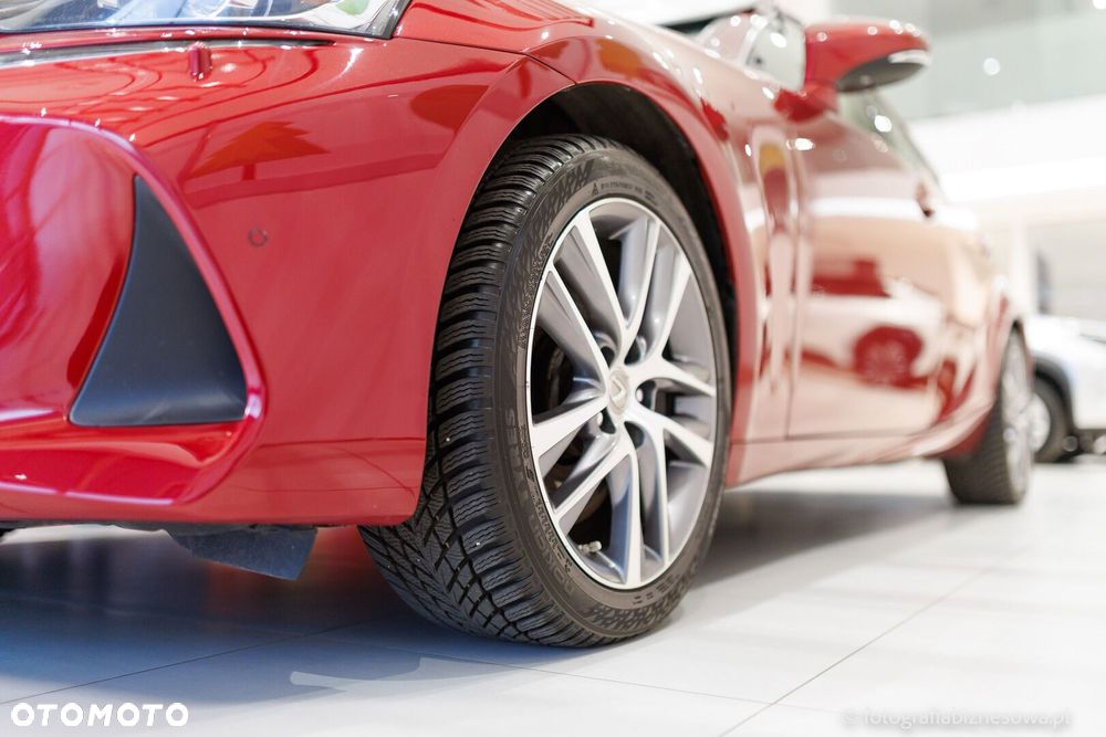 Lexus IS 200t Elegance - 14