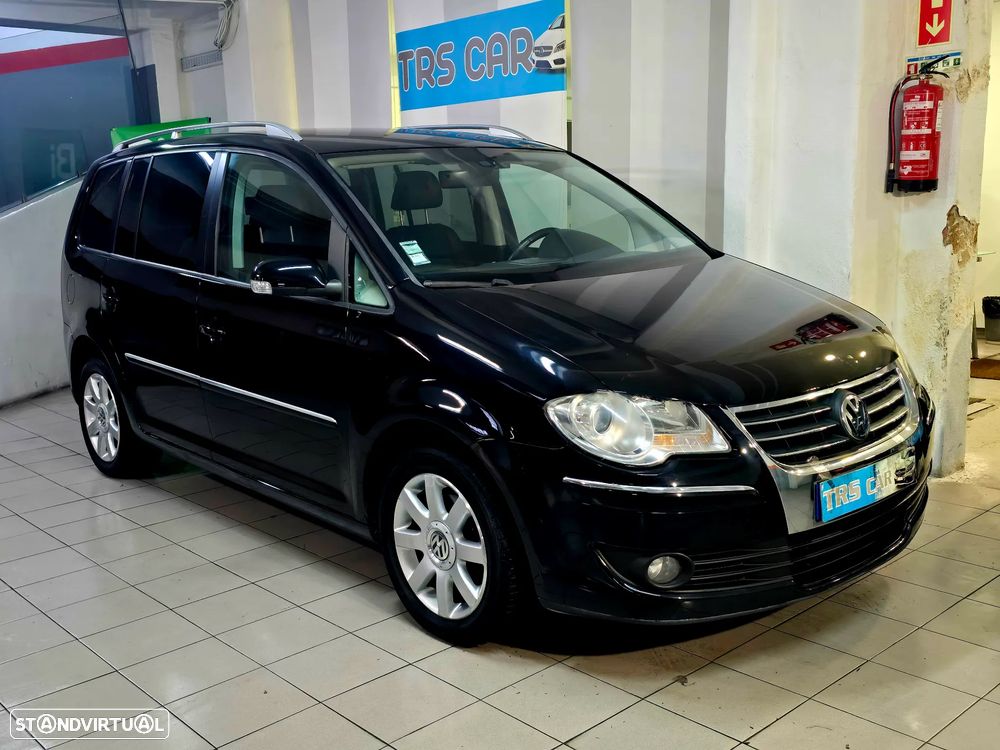 VW Touran 1.9 TDi Highline DSG 7V 7L - 1