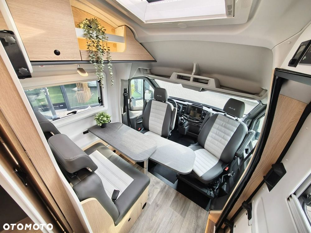 Sunlight Cliff 4x4 590 Ford z Napędem AWD 4x4 - 16