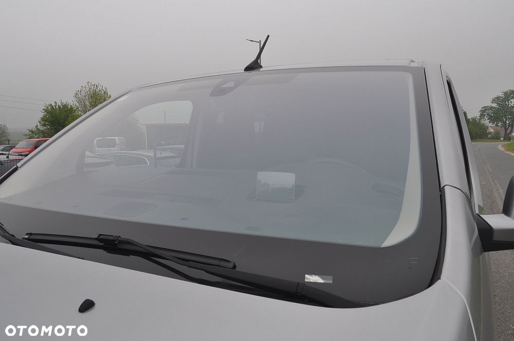 Opel Vivaro - 11