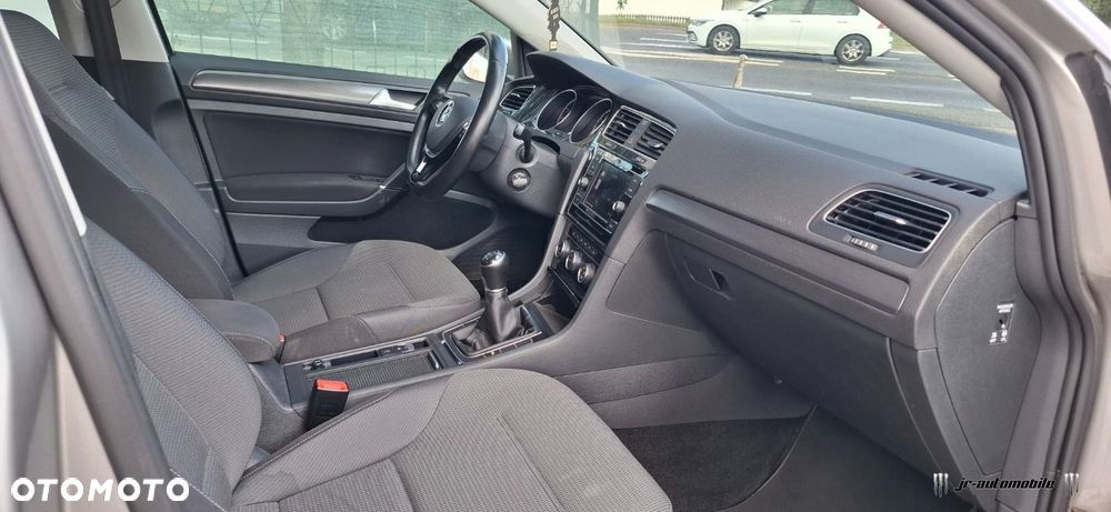 Volkswagen Golf - 7