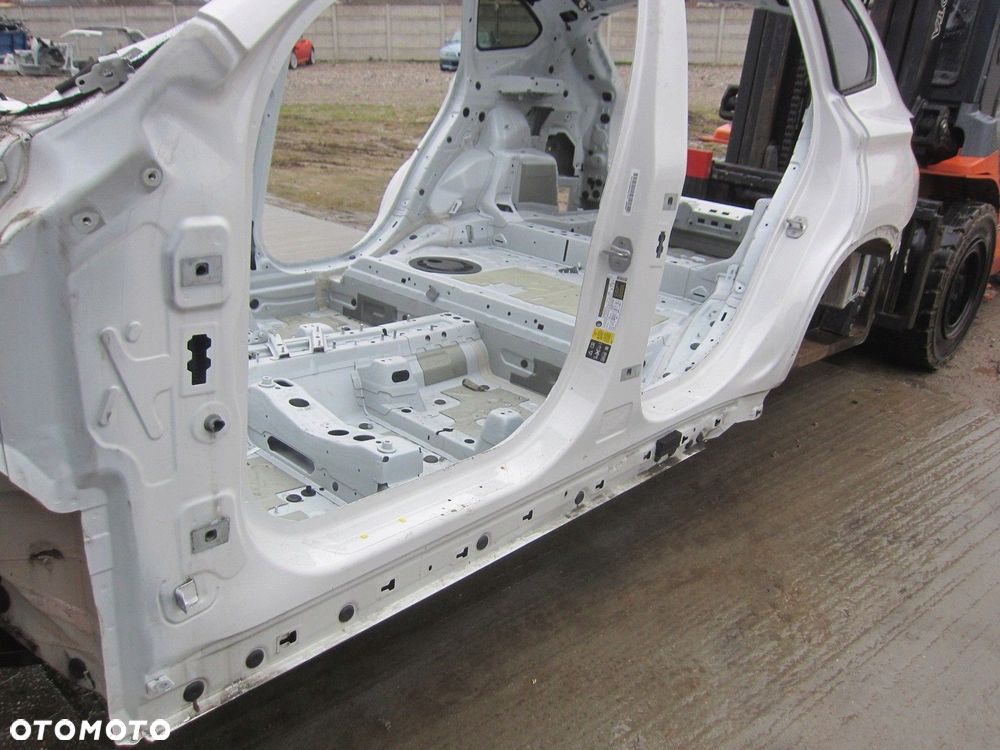 BMW X1 F48 KAROSERIA GOŁA TYŁ PAS TYLNY BŁOTNIK ĆWIARTKA BEZWYPADKOWA BUDA - 1