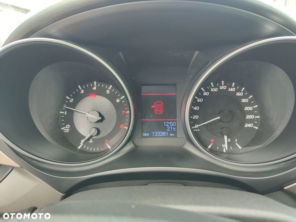 Toyota Avensis 1.6 Active - 5