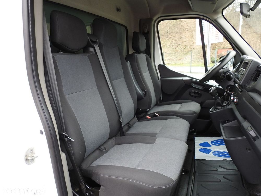 Renault MASTER  PLANDEKA 10 PALET WEBASTO TEMPOMAT LEDY PNEUMATYKA KLIMATYZACJA  165KM - 37