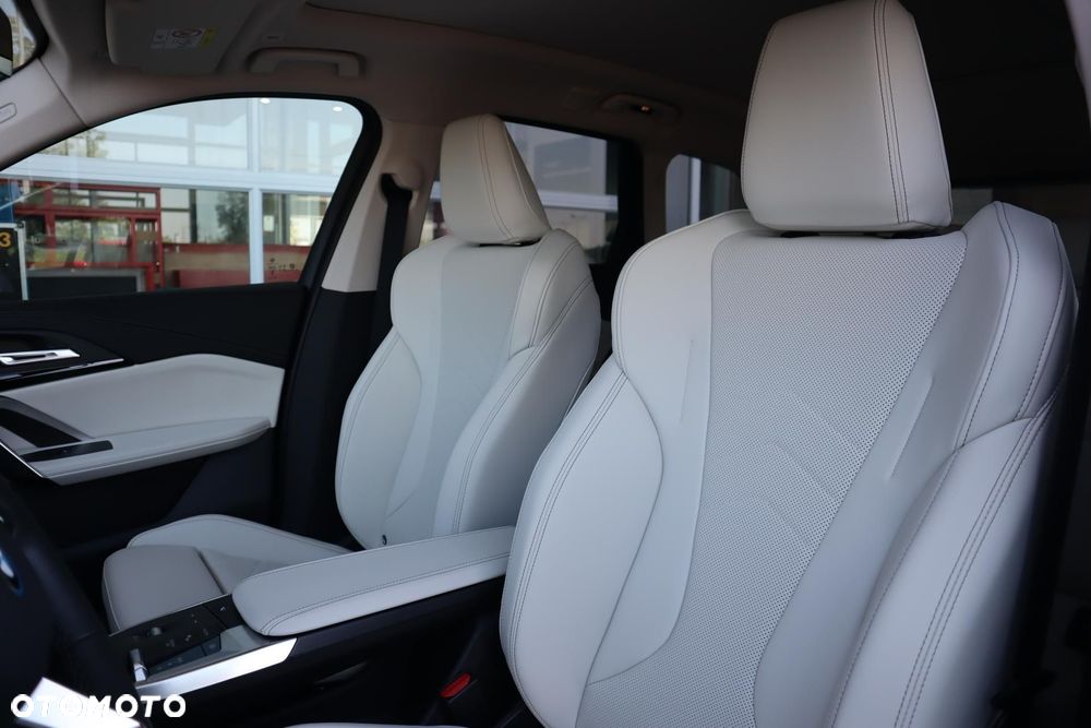 BMW iX1 eDrive20 66.5kWh xLine - 10