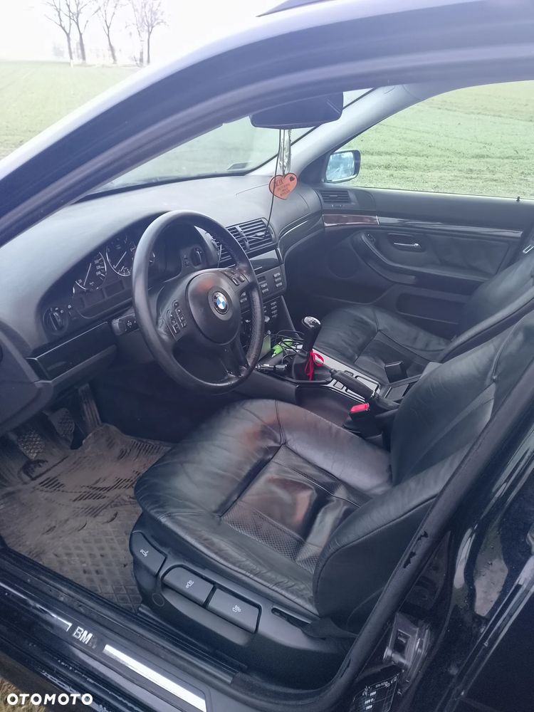 BMW Seria 5 - 12