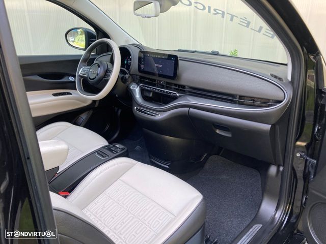 Fiat 500e C 42kWh Icon - 36