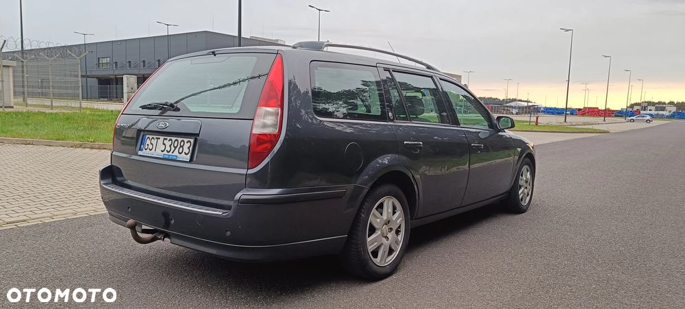 Ford Mondeo 2.0 Ghia - 15