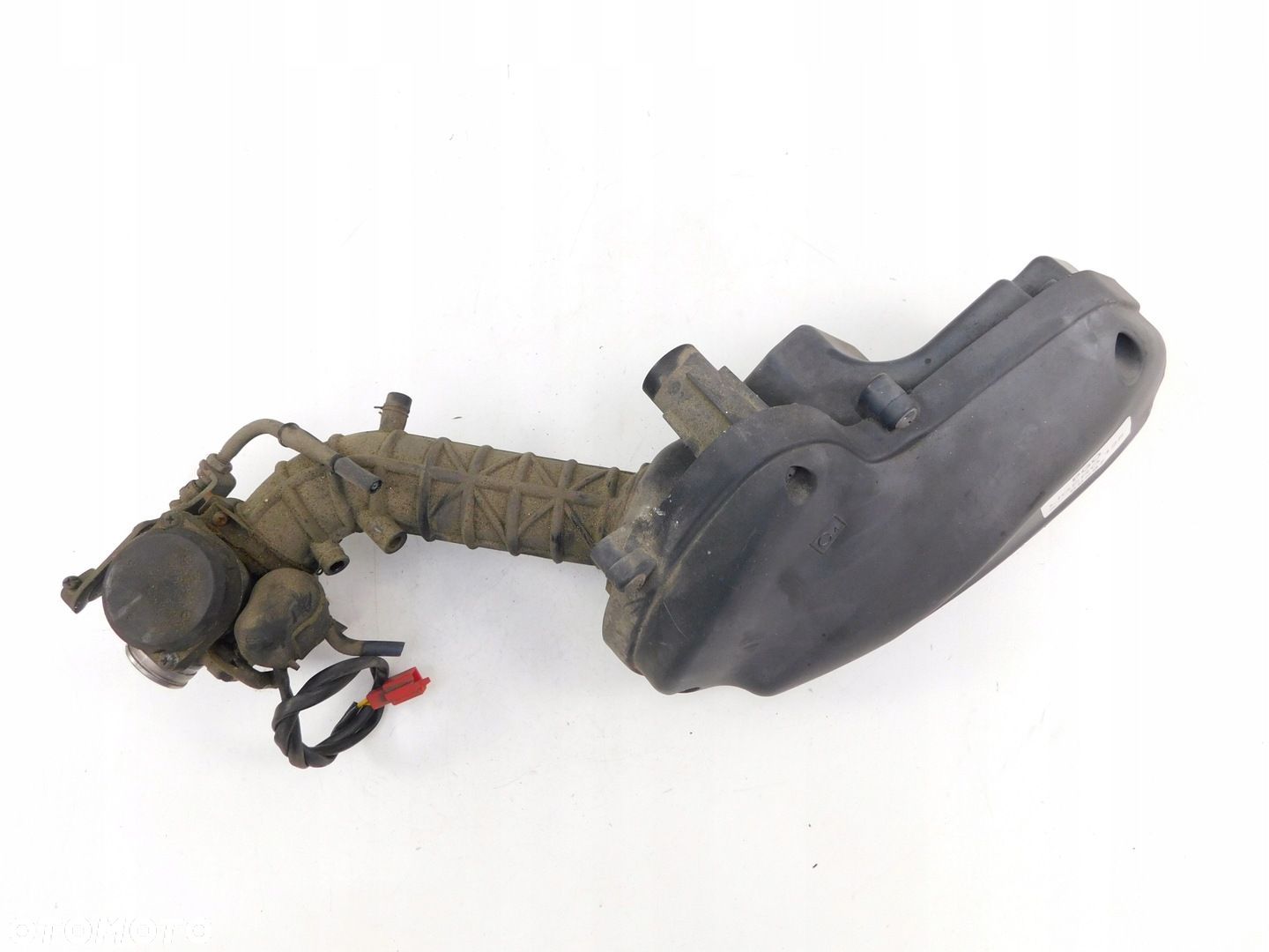 PGO LIGERO 125 GAŹNIK  FILTR POWIETRZA - 1