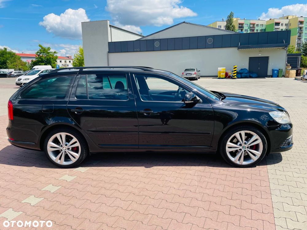 Skoda Octavia 2.0 TDI CR DPF RS - 6