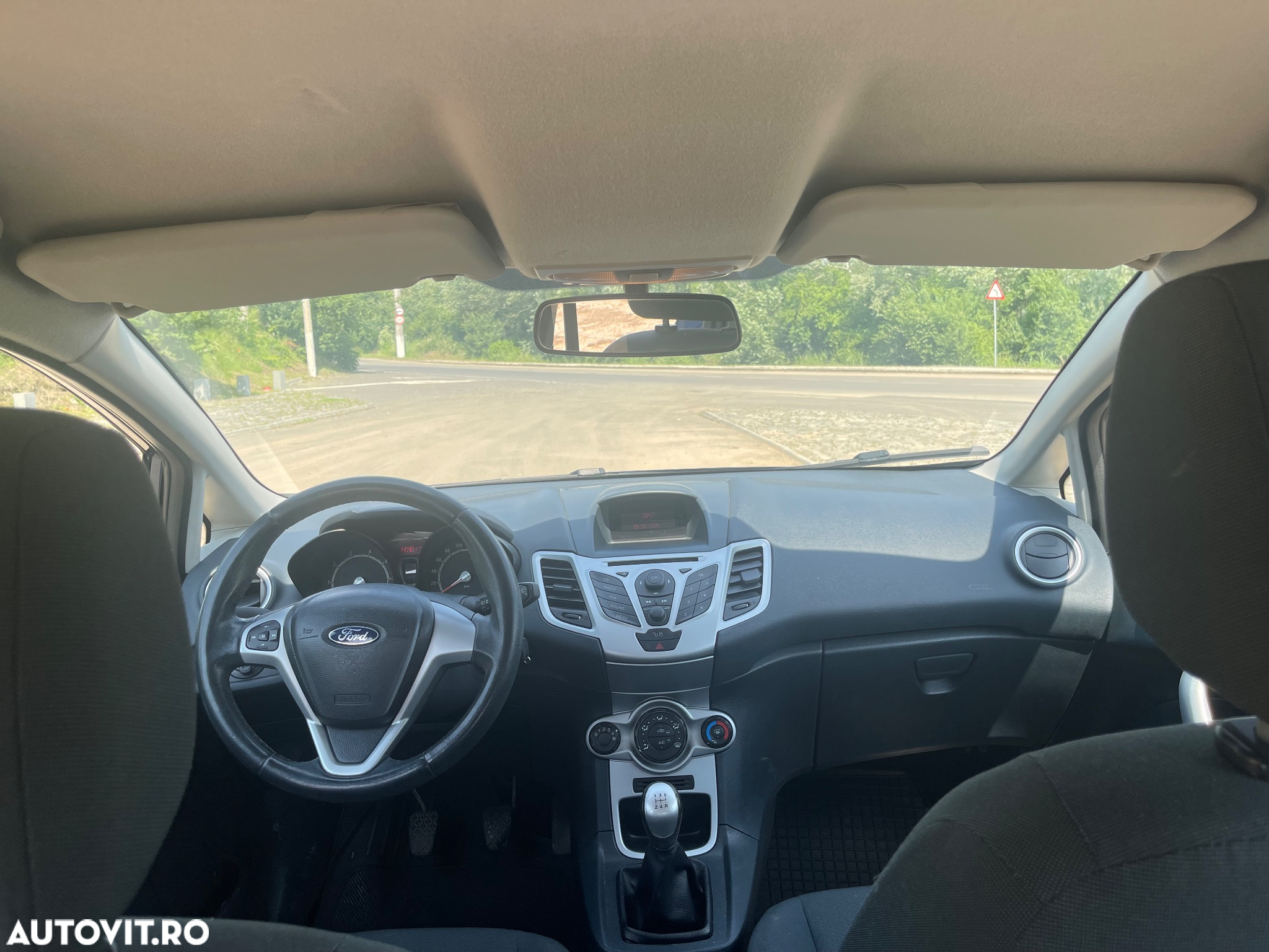 Ford Fiesta - 12