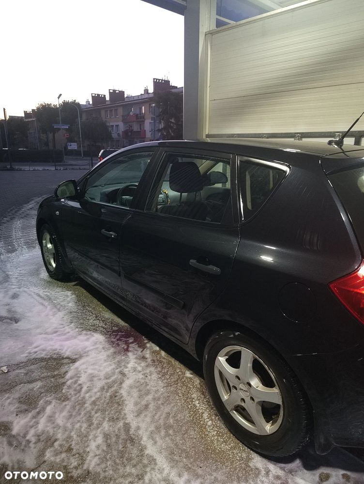 Kia Ceed 1.6 Comfort - 9
