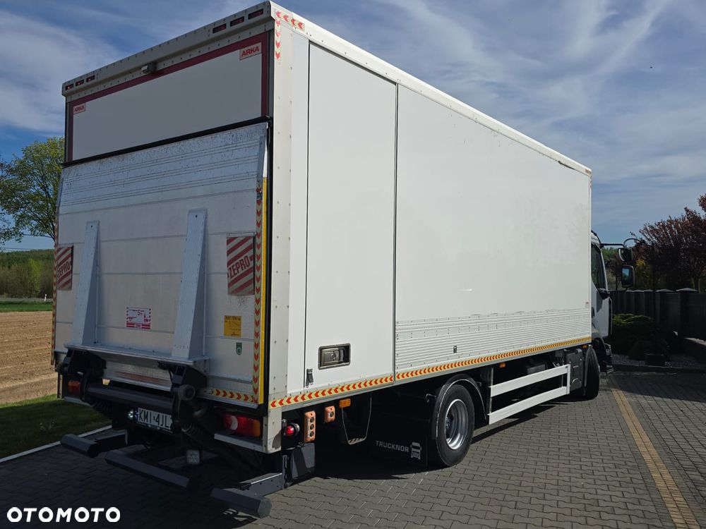 Renault D12 240 - 9