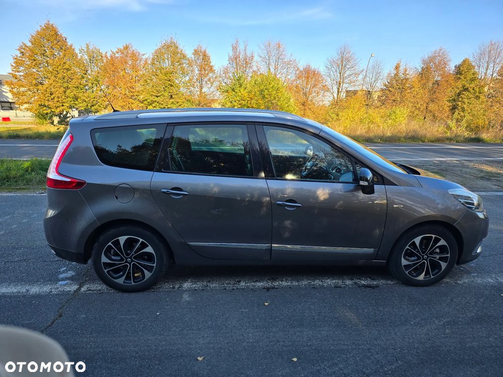 Renault Grand Scenic - 8