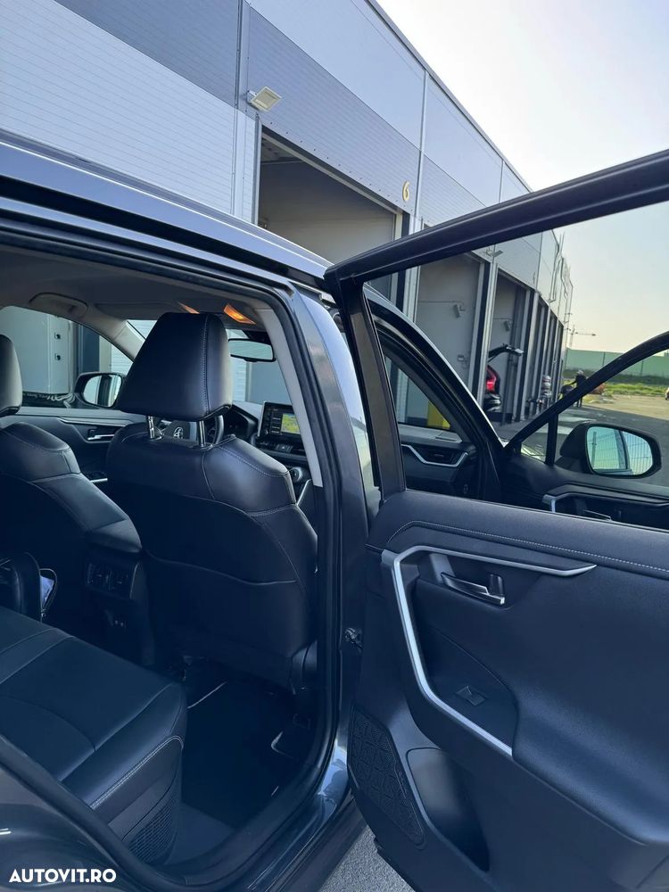 Toyota RAV4 2.0P CVT AWD Luxury - 4