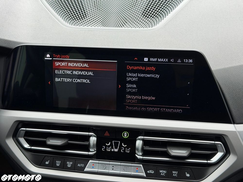 BMW Seria 3 320e Sport Line - 23