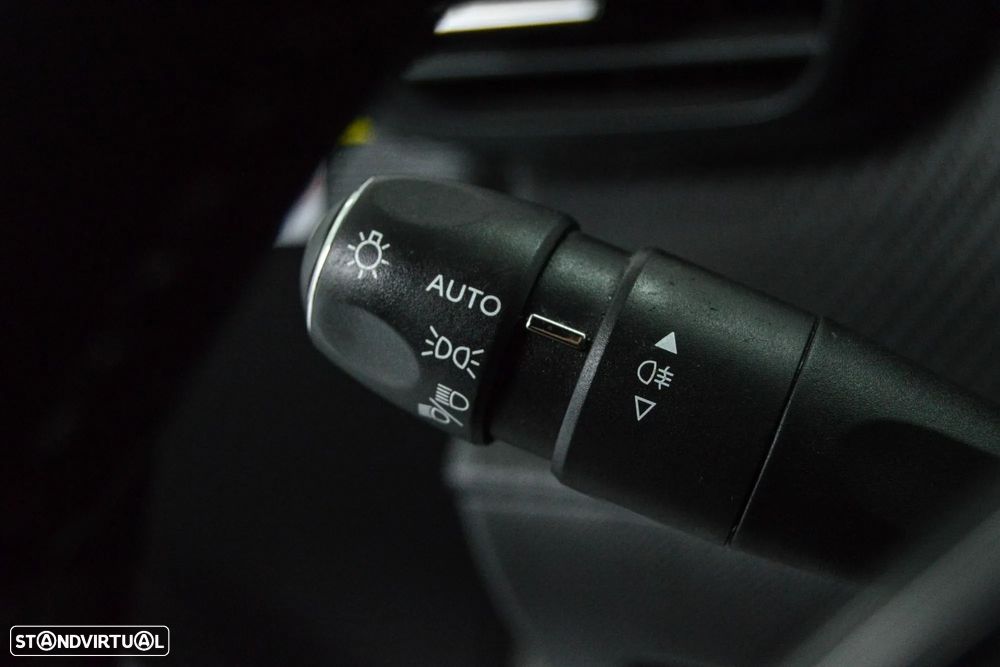 Peugeot e-208 50 kWh Allure Pack - 30