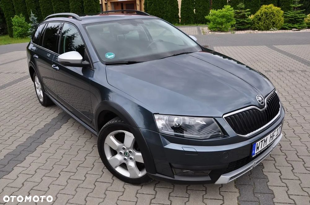 Skoda Octavia Combi 2.0 TDI 4x4 DSG Scout - 12