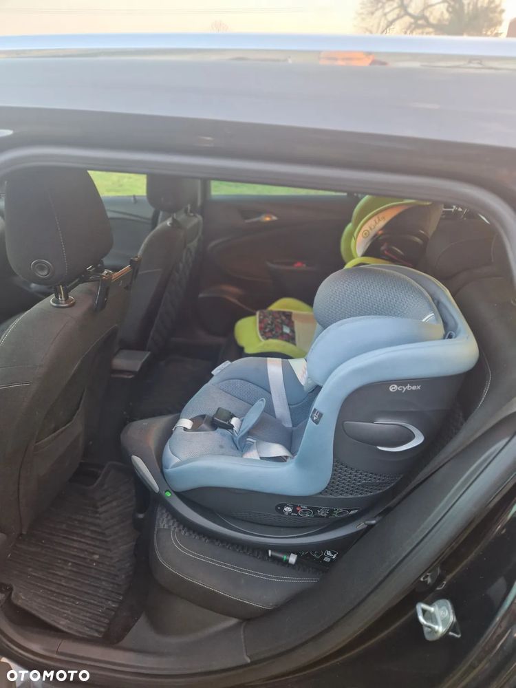 Opel Astra 1.4 T Elite - 9