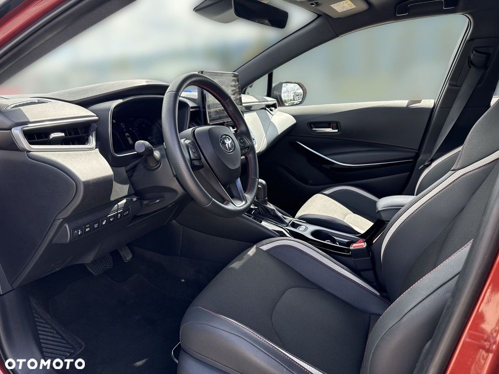 Toyota Corolla - 10