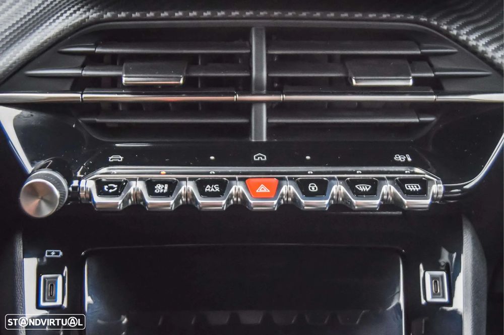 Peugeot 2008 1.2 Hybrid Allure e-DCS6 - 13