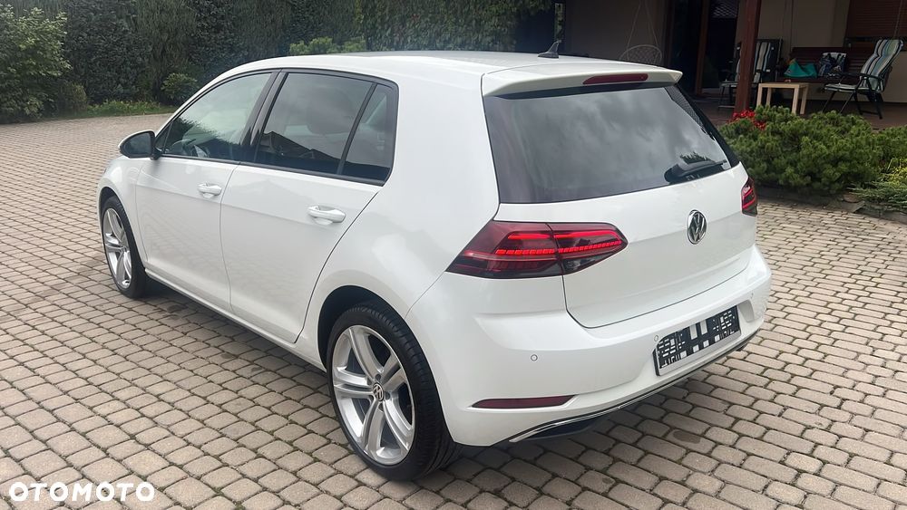 Volkswagen Golf - 17