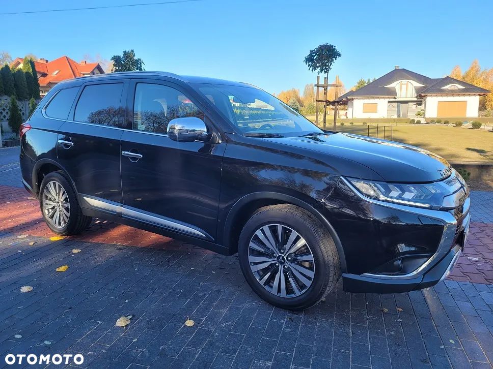 Mitsubishi Outlander 2.0 Intense + Navi 4WD CVT - 21