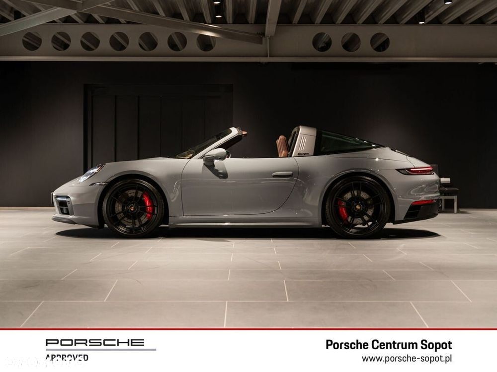 Porsche 911 Targa 4 GTS - 2