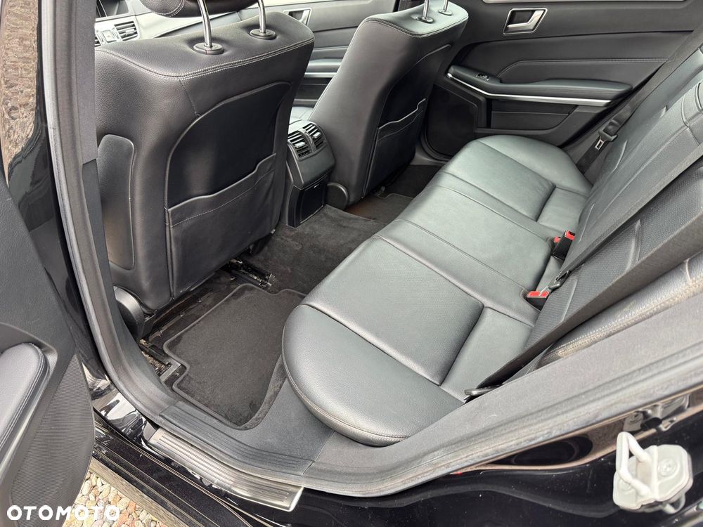 Mercedes-Benz Klasa E 220 BlueTEC 9G-TRONIC Avantgarde - 17