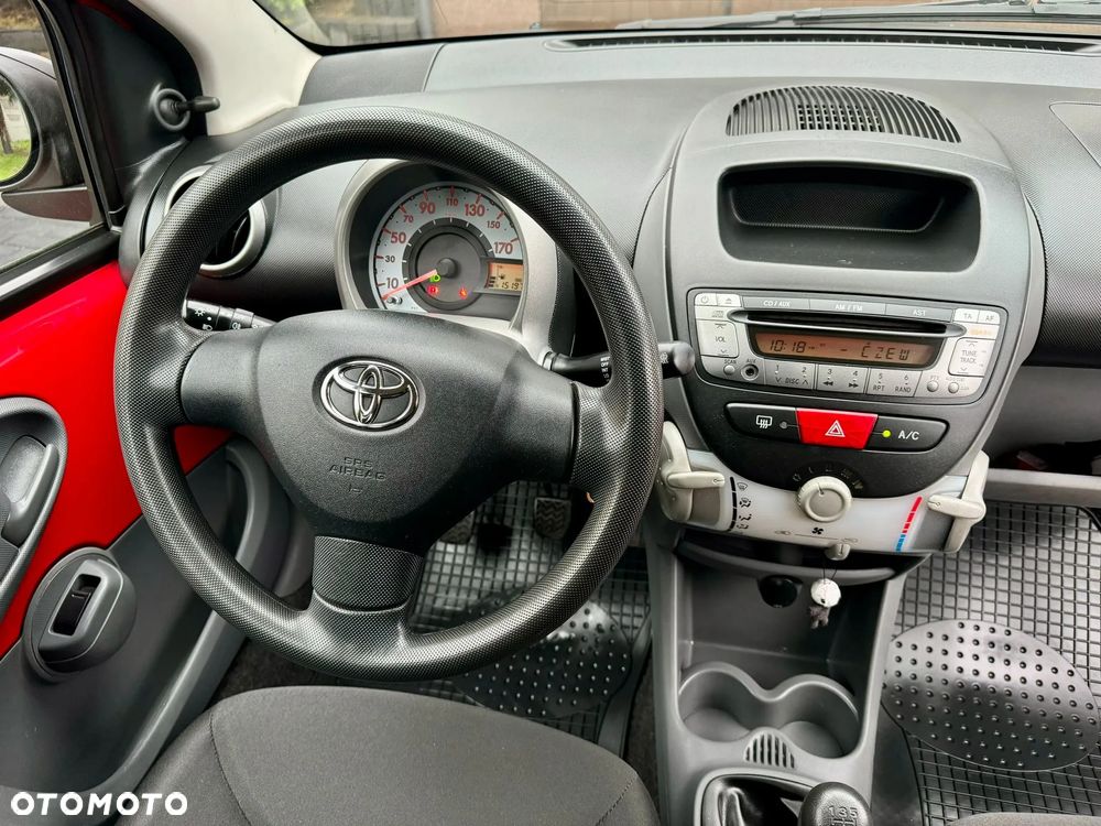 Toyota Aygo - 11