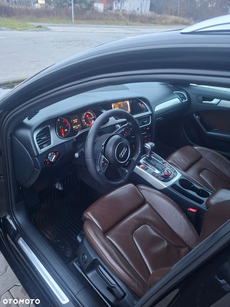 Audi A4 Avant 2.0 TDI DPF quattro S tronic S line Sportpaket - 25